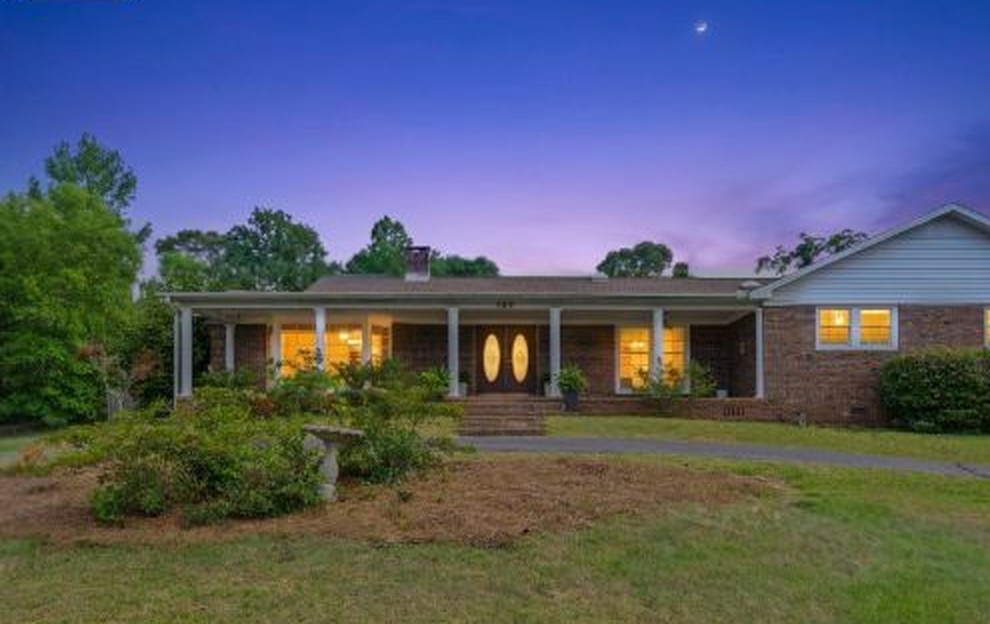 789 N Mount Pleasant Avenue, Monroeville, AL 36460